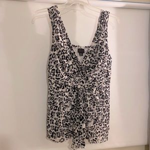 Black and white leopard print top